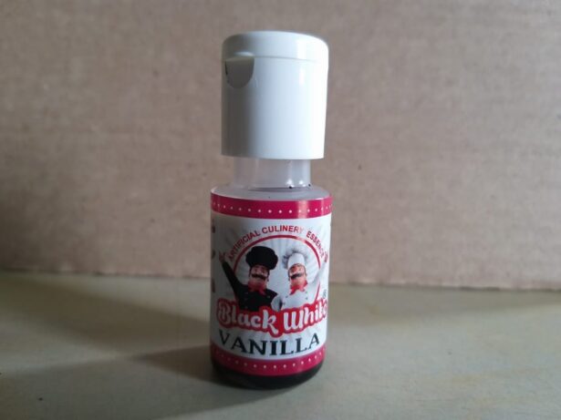 BLACK WHITE ROSE ESSENCE 28ML